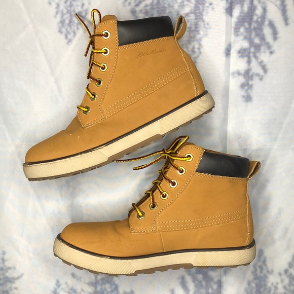 BOYS Eddie Bauer Boots - Picture 3 of 8